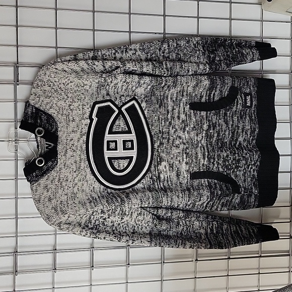 NHL ILANCO Official Licensed Sweater Size S Black and  Gray Hoodie - Picture 1 of 11